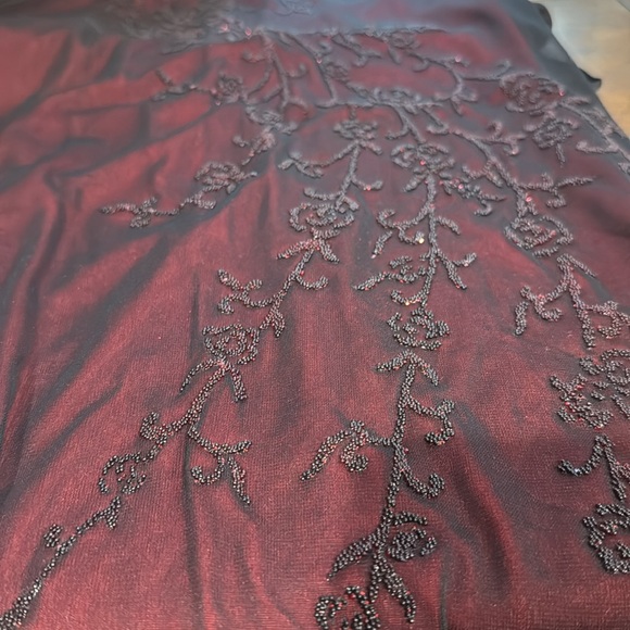 Beautiful beaded strapless dress - Picture 5 of 9